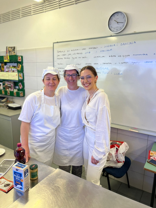 Polaznici POU Šibenik uspješno završili program prekvalifikacije za kuhare, konobare, pekare i slastičare!