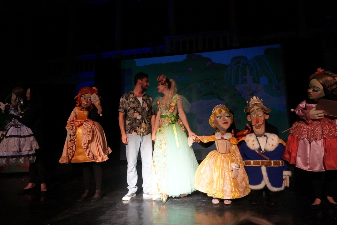 Danas je zbog MDF-a najduži dan u godini: Poznati čitaju, sajam knjiga, ulični program, predstave...