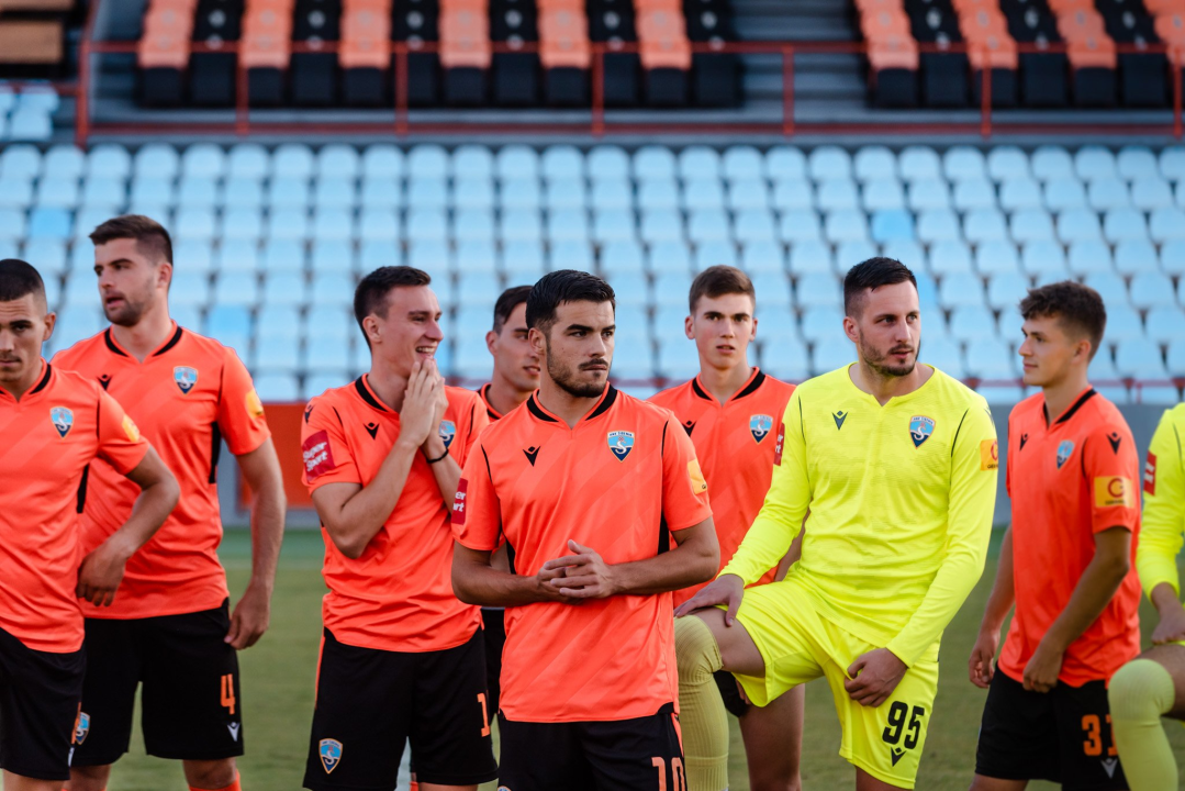 Nogometaši Šibenika odradili fotografiranje uoči subotnjeg starta nove sezone