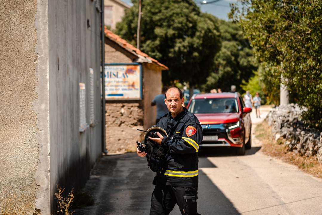 Požar u Dubravi pod nadzorom