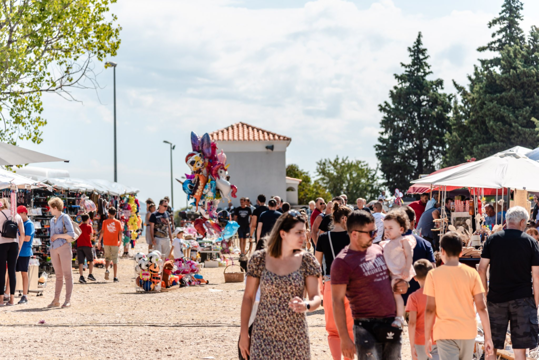 Janjetine nema, ali ima kukuruza: Pečenog, kuhanog i u obliku kokica. I brdo plastike 