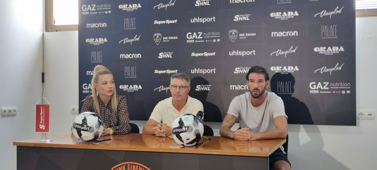 Najmlađe kategorije Šibenika skupljale prva natjecateljska iskustva na velikom turniru u Dugom Selu