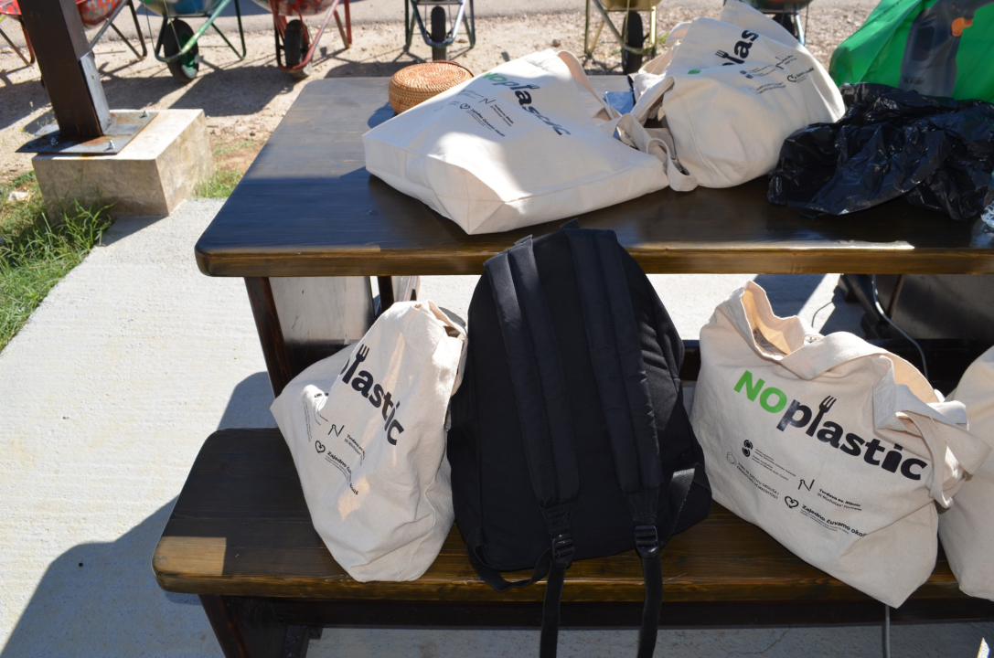 Nema odmora dok ima smeća: Jutros se čistila Martinska