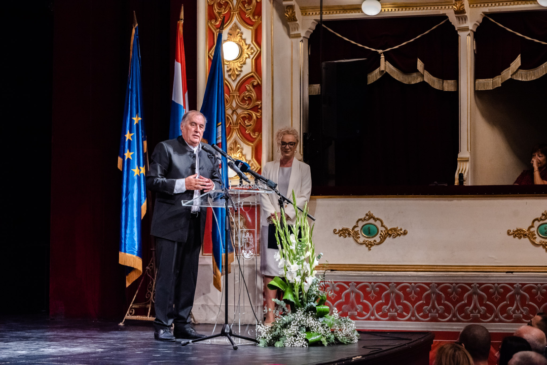 Ivo Mikuličin dobio nagradu Grada za životno djelo: 'Priznajem, infišan sam u Šibenik' 