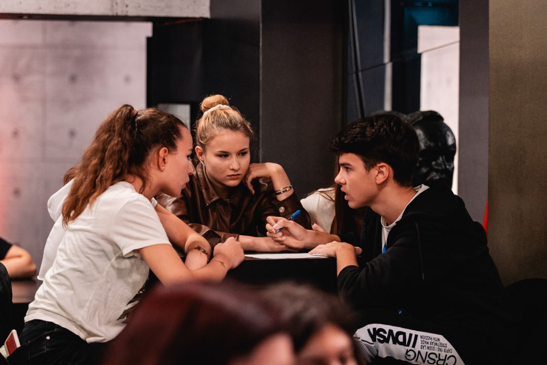 Fenomenalan projekt: Više od 900 učenika na nultom kolu Nacionalne kviz lige koja se emitira iz Arsena