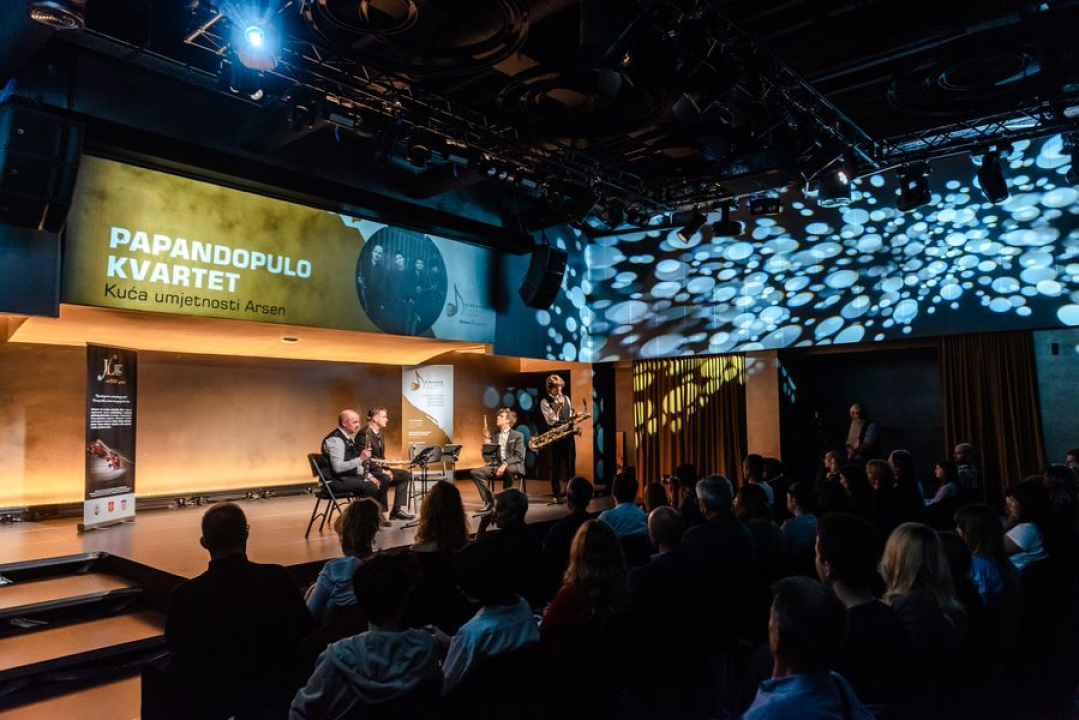 Papandopulo Quartet šibenskoj publici u Arsenu predstavio jedinstveni glazbeni doživljaj