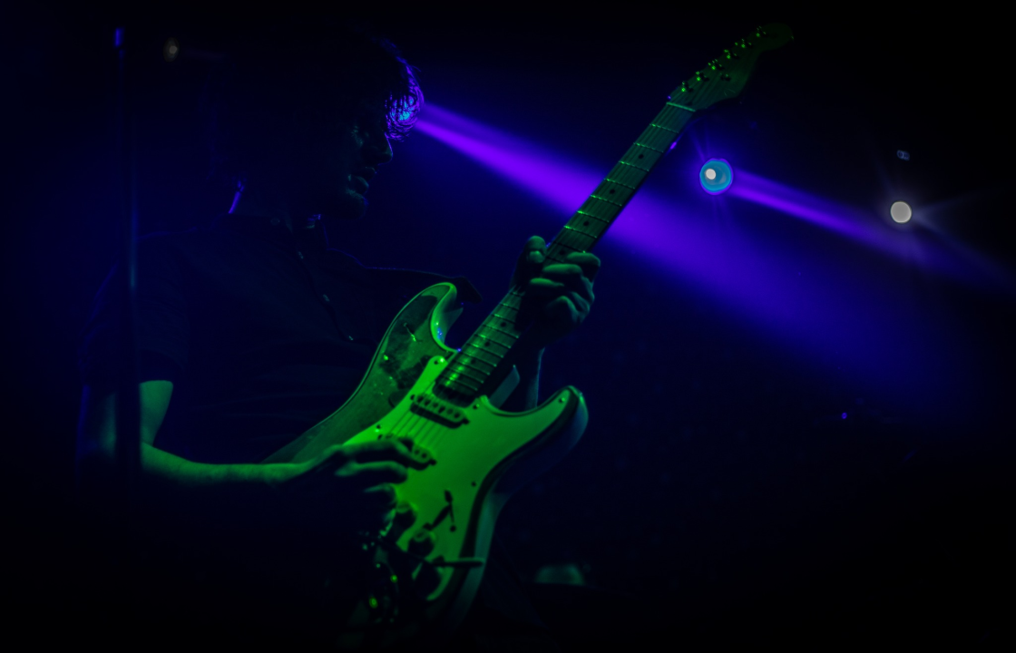 Jonathan rasprodao Azimut, pogledajte kako je bilo na energičnoj svirci riječkih rockera