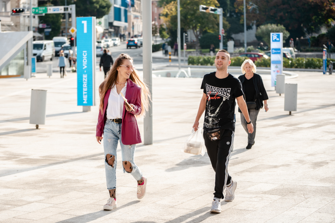 Trendi sugrađani pokazali zanimljive kombinacije za toplu jesen