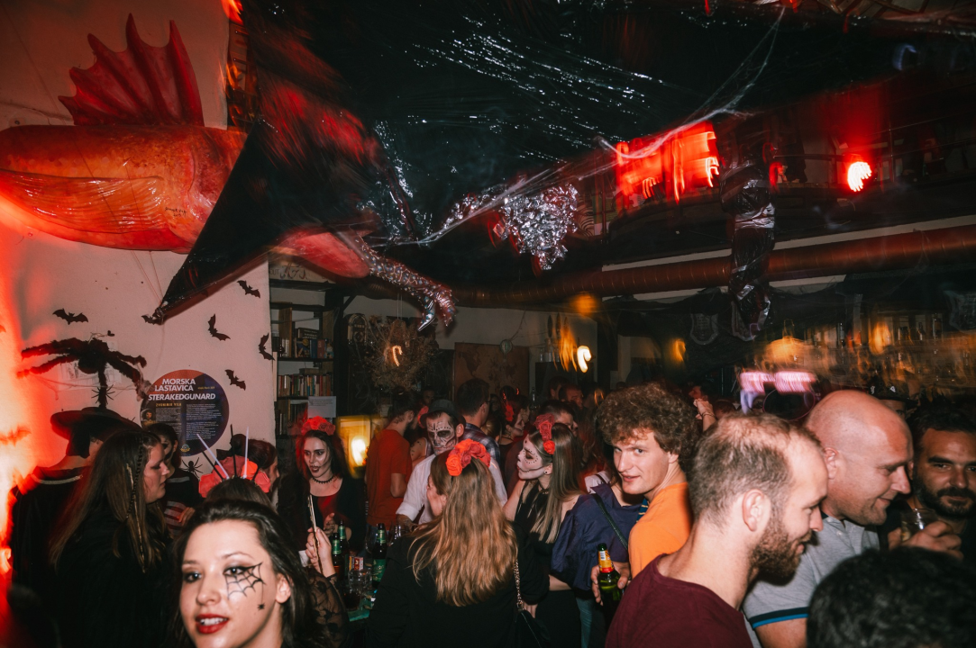 Halloween u Azimutu već je legendaran, a sinoć se plesalo na trash hitove