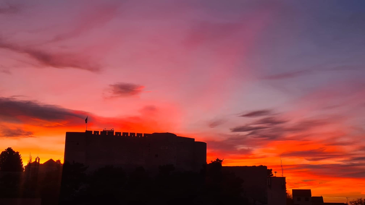 Kao da gori nebo: Jeste li vidjeli bajkoviti zalazak?