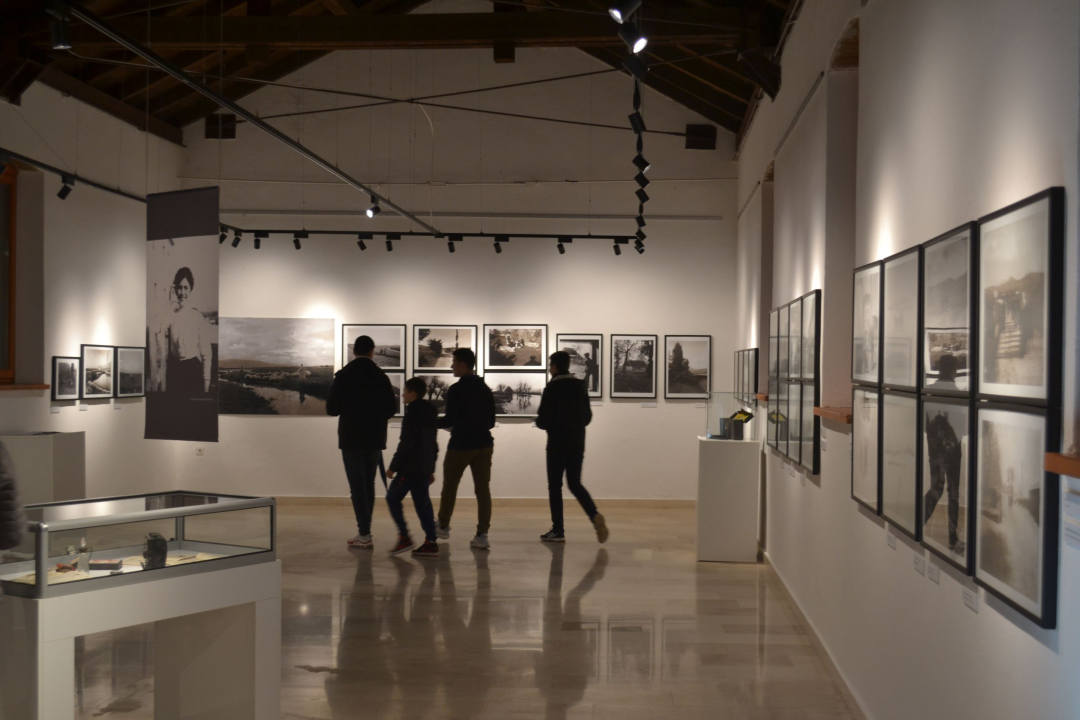 U Kninu otvorena izložba fotografija s početka 20. stoljeća