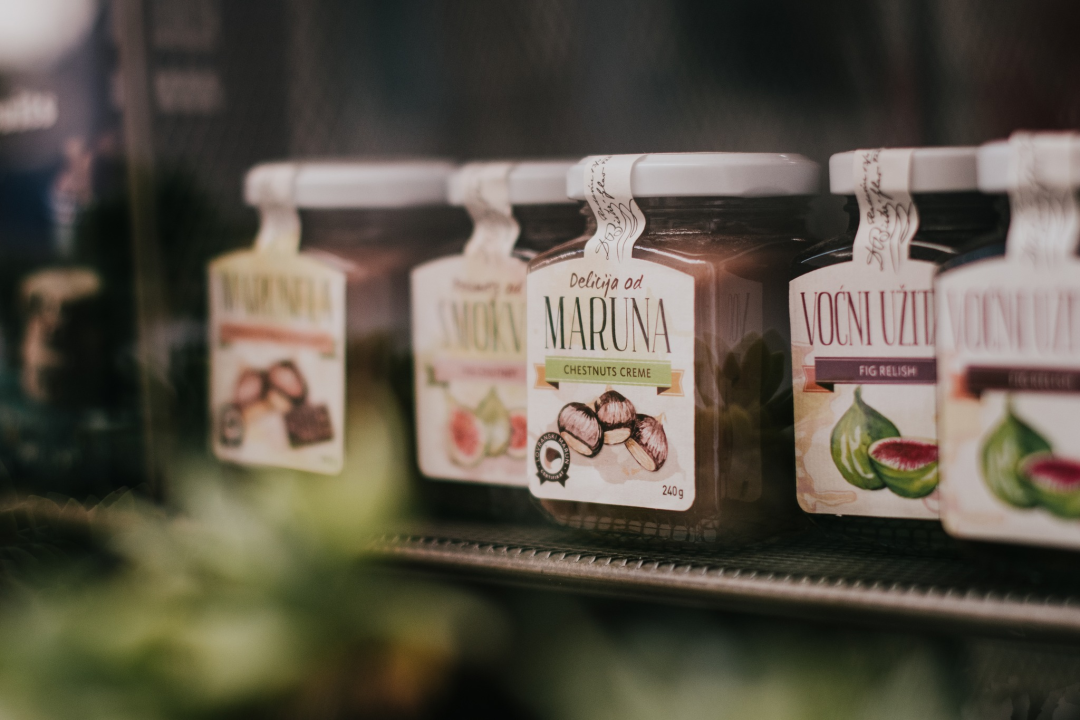 Pronađite najbolje božićne poklone uz super akcije trgovine Lokal! 