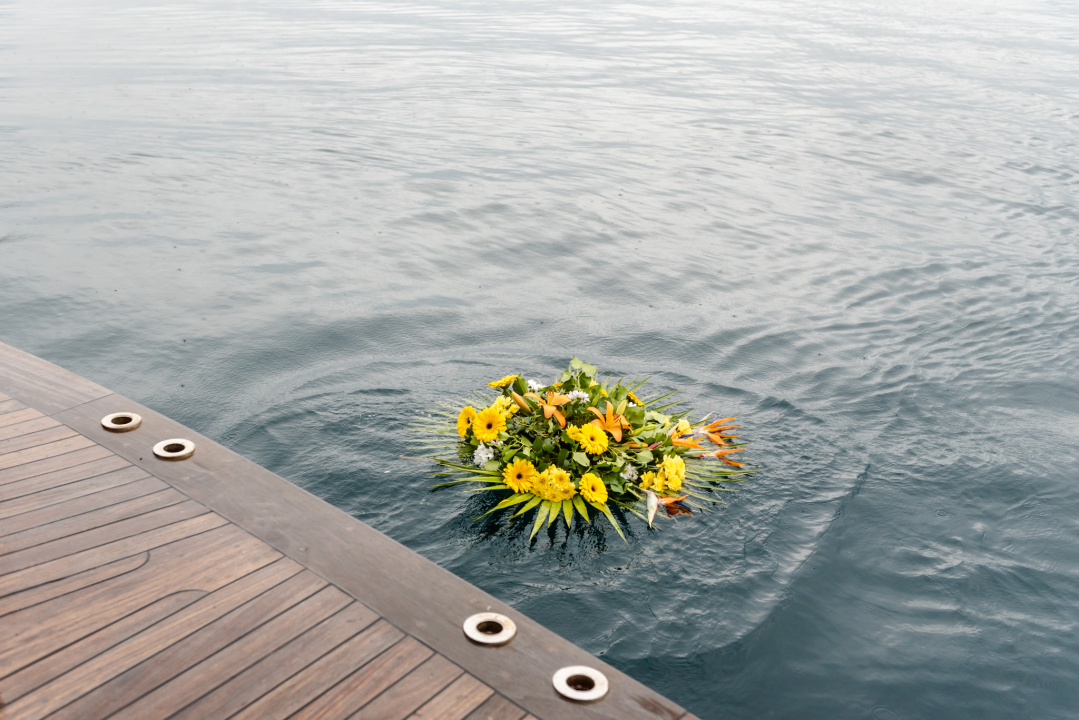 Kod Zlarina u more položen vijenac u čast svih poginulih i nestalih hrvatskih pomoraca