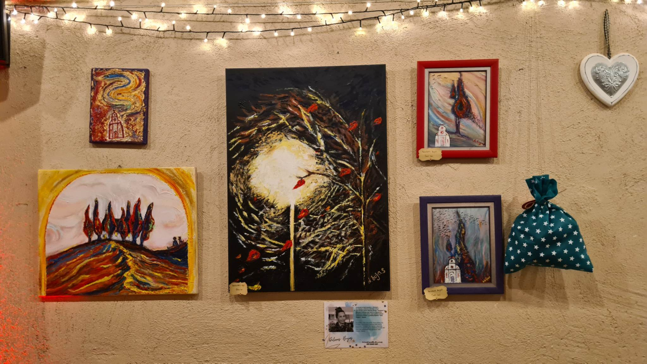 Prodajna izložba u čarobnom ambijentu: U Azimutu otvoren još jedan 'Božićni tinel' 