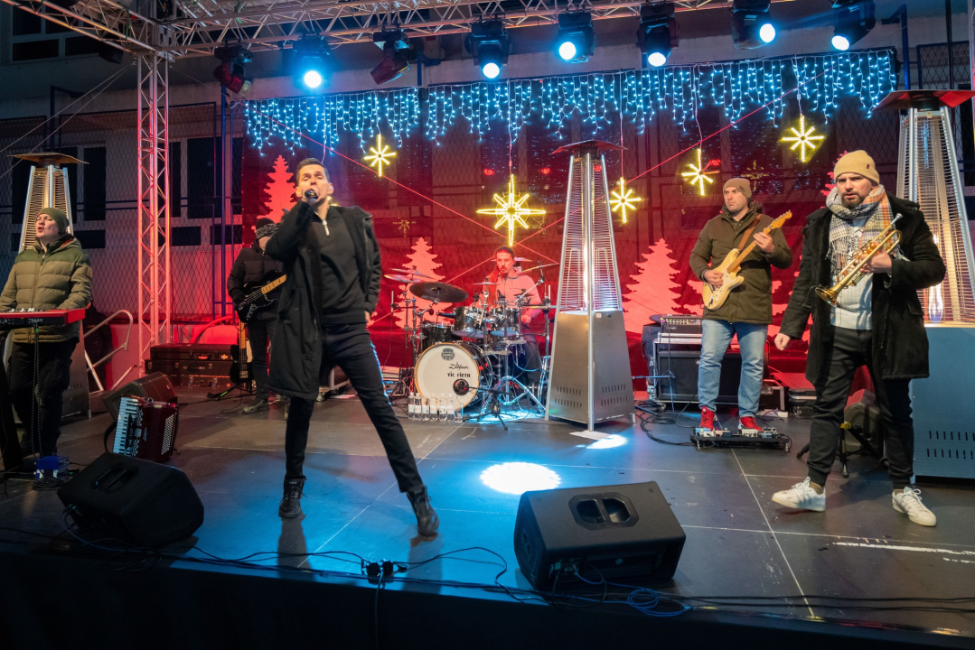 Popularni bend S.A.R.S. oduševio kninsku publiku