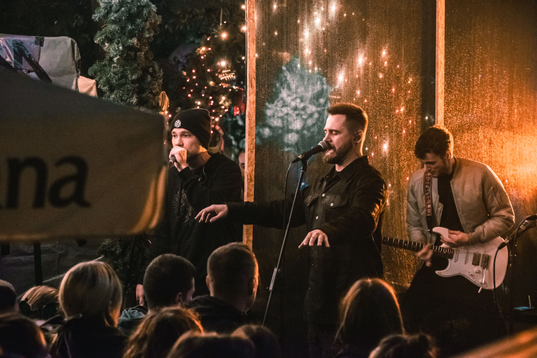 Osjetite duh blagdana u prekrasno uređenom cocktail baru Nautica! 