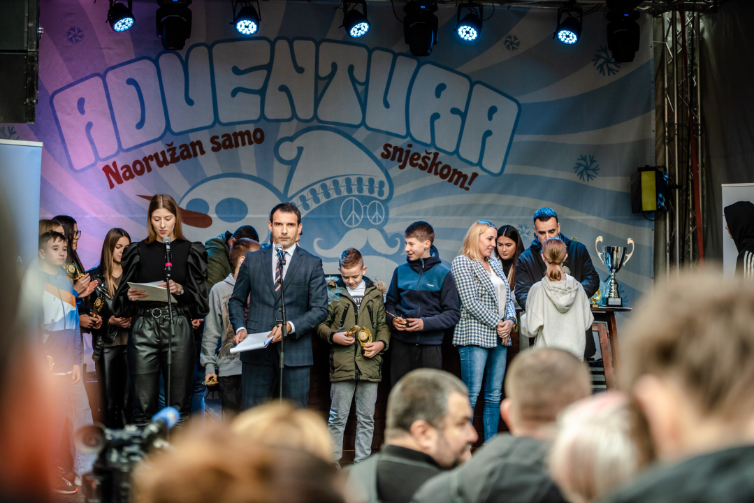 Toni Slavica i Nives Radić, vaterpolisti Solarisa i vaterpolistice Viktorije ovogodišnji su laureati