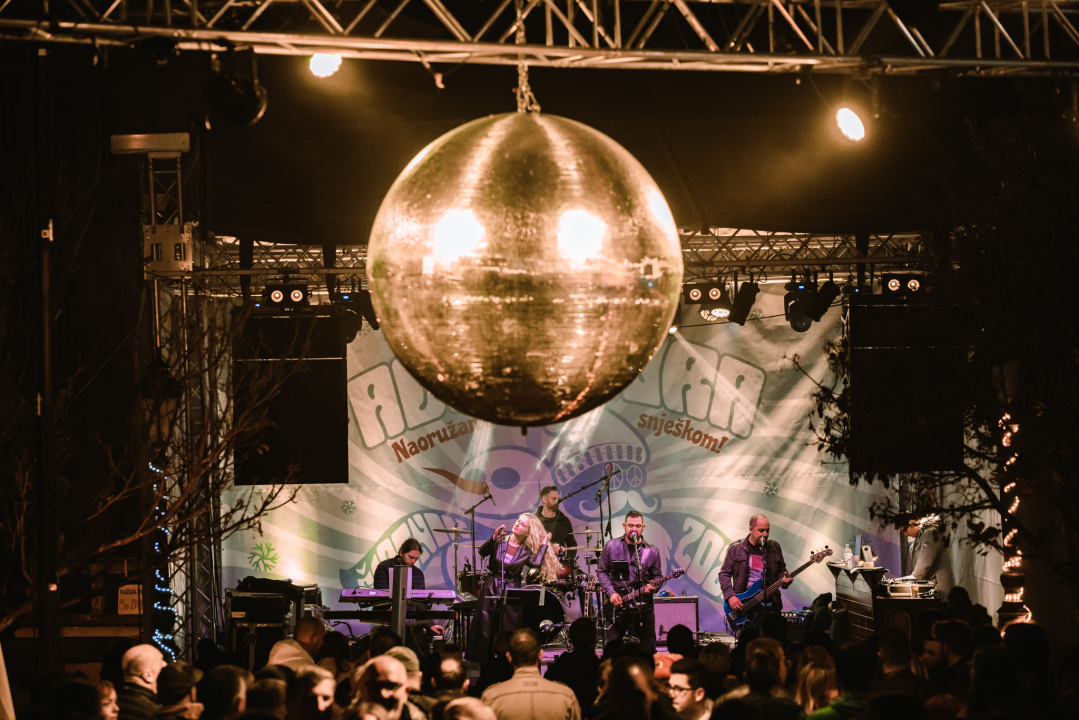 Rockfellersi koncertom u Parkiću zaključili Adventuru 