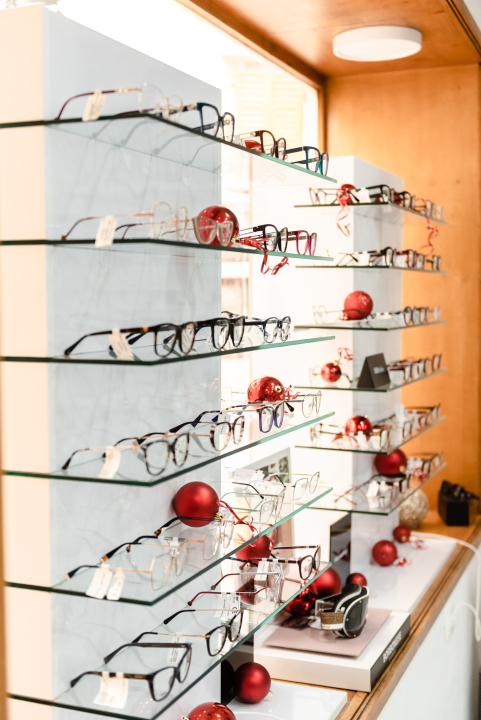 Zablistajte s novim naočalama Optike Glavadanović!  