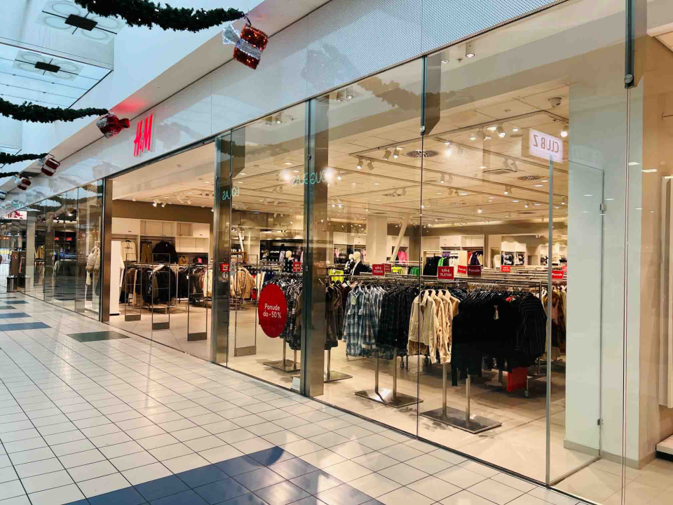 Započelo je veliko sezonsko sniženje u Dalmare shopping centru!