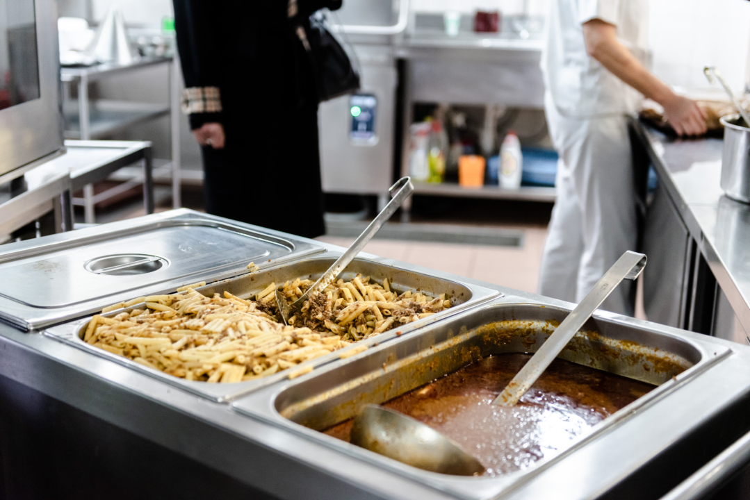 Od danas besplatni obroci za sve učenike: Samo u OŠ Meterize na meniju kuhana hrana