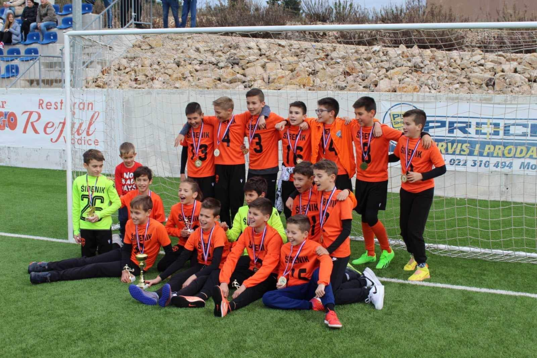 Mladi nogometaši Šibenika na 9. Vodice Cupu do dva zlata i dva srebra
