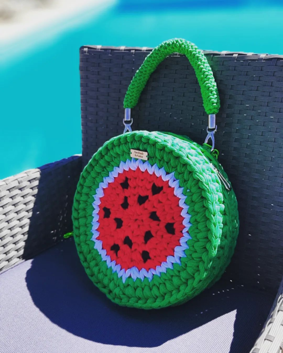 Šibenčanki Antoniji Galić kukičanje je najbolje sredstvo za smirenje, a pokrenula je i brend koji je osvojio žene