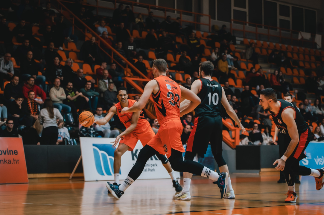 Šibenki protiv Komarna mala, ali ohrabrujuća prednost