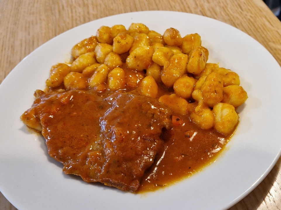 Provjerite koja su najpopularnija jela u studentskoj menzi!