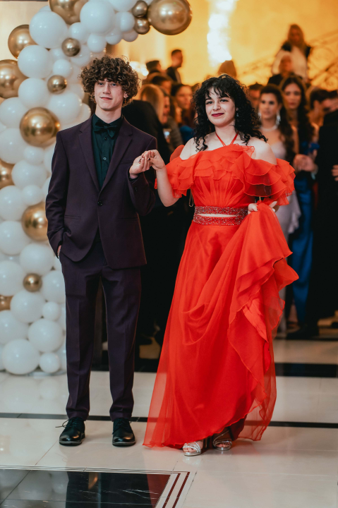 Učenici Prometno-tehničke škole Šibenik poput holivudskih zvijezda na maturalnom plesu (1)