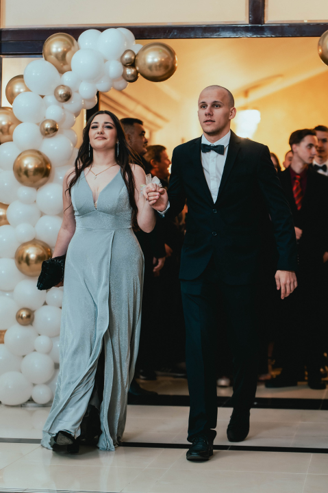 Učenici Prometno-tehničke škole Šibenik poput holivudskih zvijezda na maturalnom plesu (1)