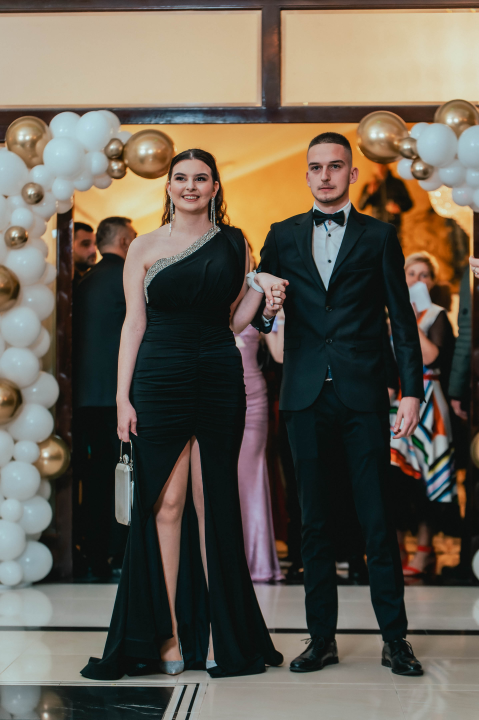 Učenici Prometno-tehničke škole Šibenik poput holivudskih zvijezda na maturalnom plesu (2)