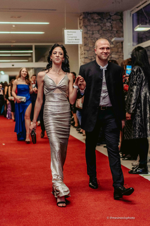 Zavirite na blještavi maturalni ples Turističko-ugostiteljske škole Šibenik (2)