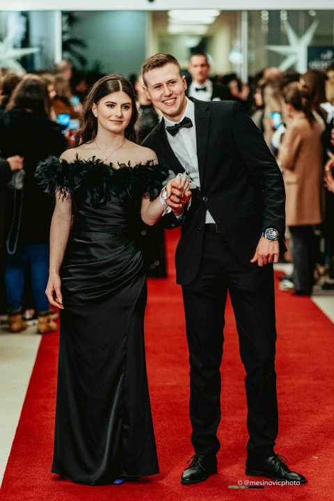 Gimnazijalci zasjali u večeri koju će pamtiti do kraja života! (2.dio)