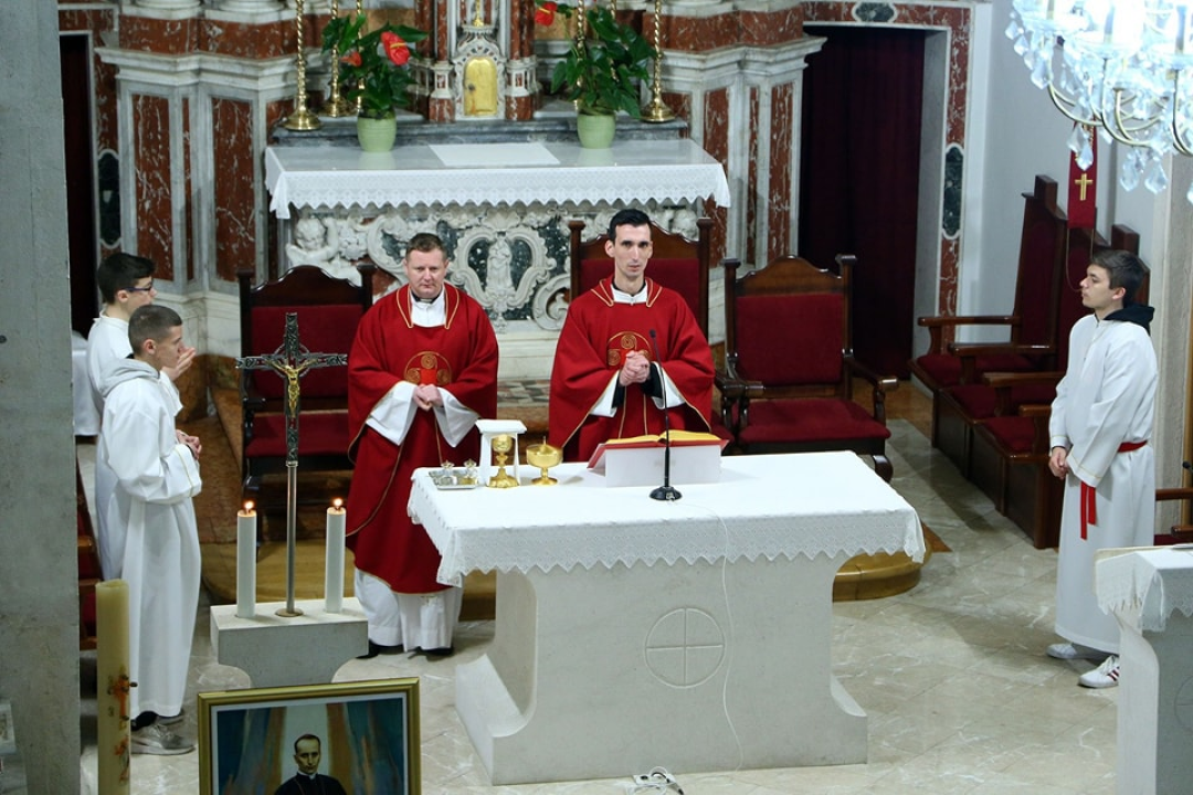 Započele mise mladih u našoj biskupiji