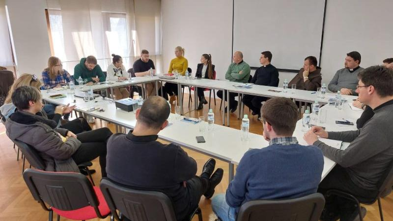 Biskup Rogić predvodio susret biskupijskih povjerenika u Sarajevu