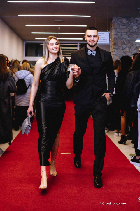Zavirite na blještavi maturalni ples Tehničke škole Šibenik (1)