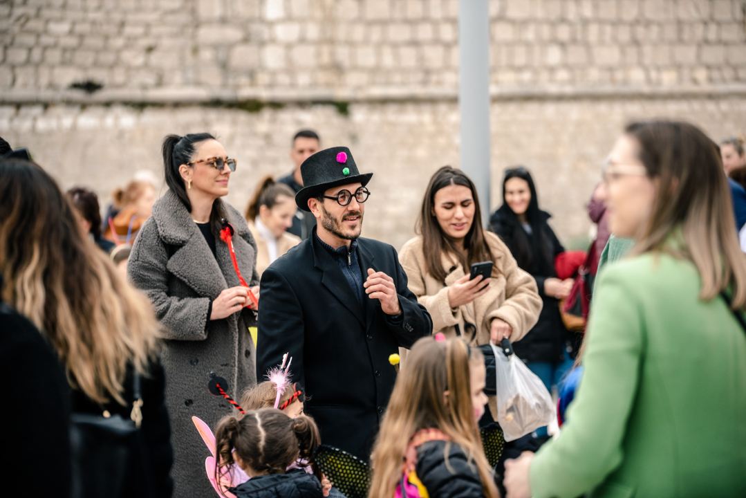 Maškare na Poljani: Đir preko grada pa svi na krafne!