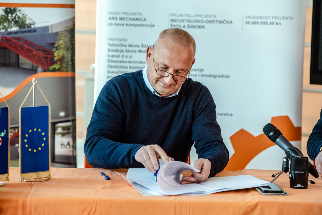 Potpisan ugovor za nabavu opreme Regionalnog centra kompetentnosti 'ARS MECHANICA'