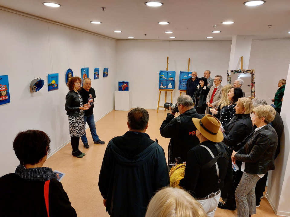 Gvozden odbačenim predmetima daruje novi život, a sve s daškom šibenskog humora