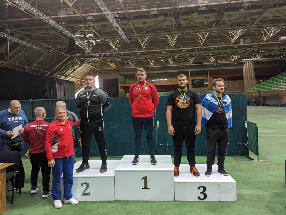 Mladim hrvačima Šibenika 11 medalja na turniru u Sarajevu