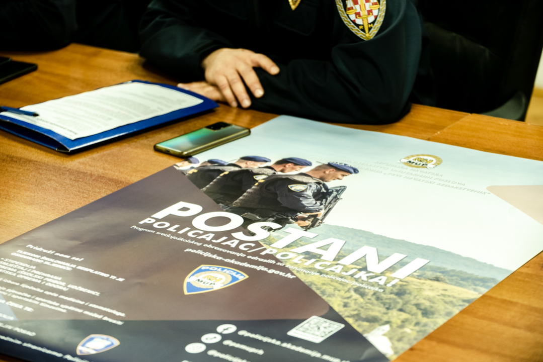 Želite postati policajac? U tijeku je upis u srednjoškolsko obrazovanje odraslih