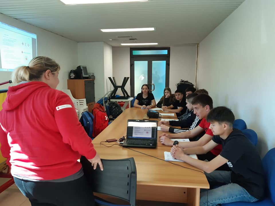 Učenici OŠ Meterize na tečaju 'Junior spasilac'