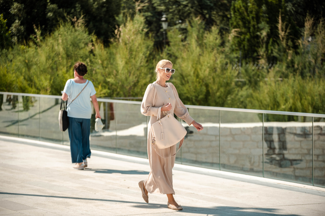 Lepršavi i laneni komadi preplavili ulice grada: Evo tko nam je upao u oko 