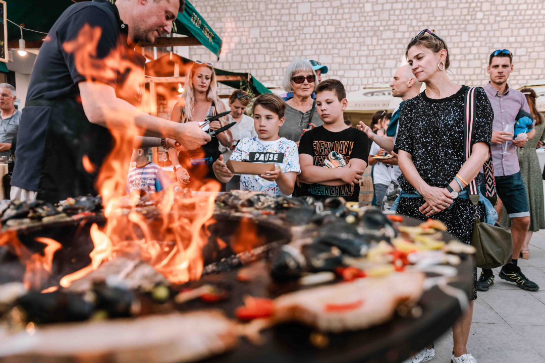Ove subote doživite romansu pidoće i debita na šibenskoj rivi!