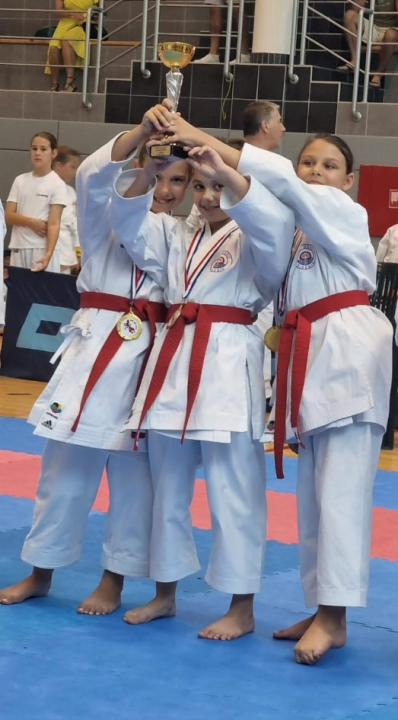 Stopostotni učinak karataša Osvita: Fantastičan rezultat na Krk Cupu 2023.                                                         