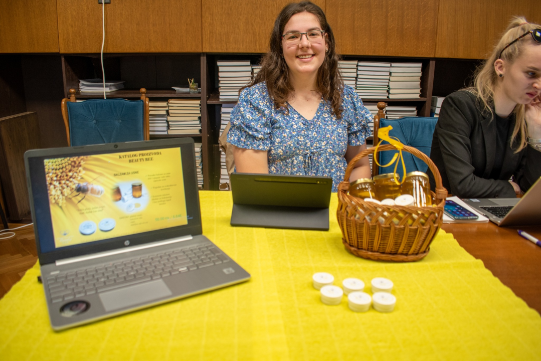 Sinergija informatičkih i ekonomskih znanja glavni je adut Fakulteta organizacije i informatike!