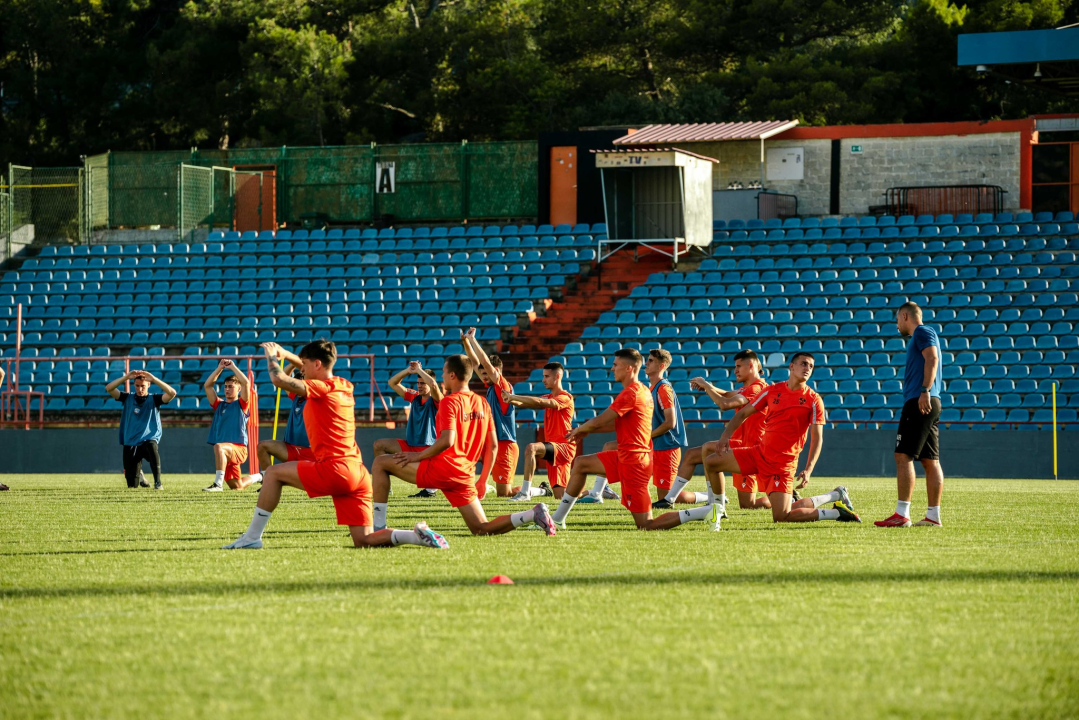 Novo lice Šibenika: Puno novih imena na prvom treningu, čekaju se prava pojačanja 