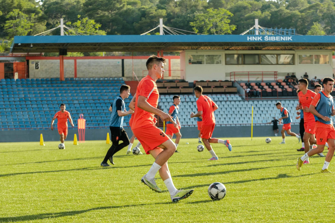 Novo lice Šibenika: Puno novih imena na prvom treningu, čekaju se prava pojačanja 