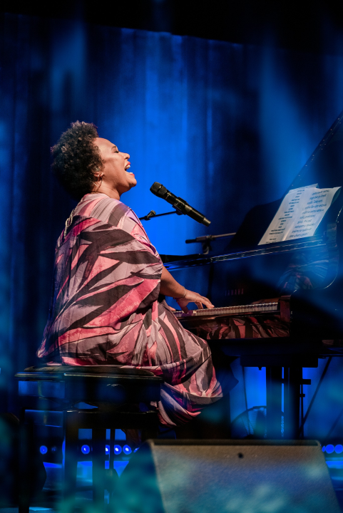  Emeli Sandé prvi put nastupila u Hrvatskoj, a publiku u Šibeniku osvojila je emocijama 